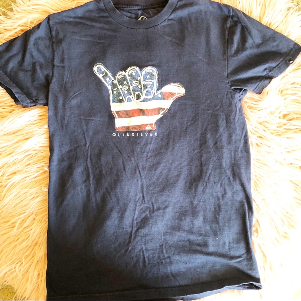 QUICKSILVER l medium hang ten flag tee
